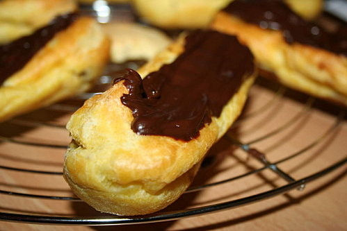 eclair au chocolat